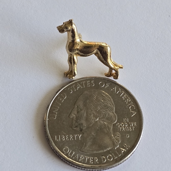 Vintage dog pin lapel brooch gold tone pup puppy canine doberman great dane - Picture 7 of 9